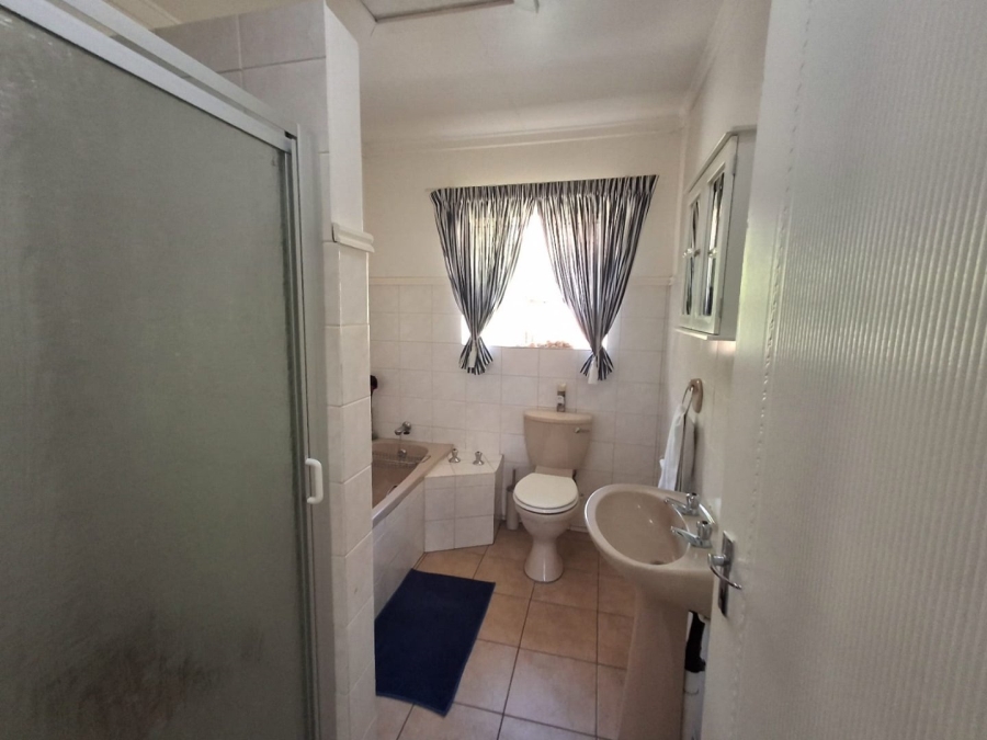 2 Bedroom Property for Sale in Fleurdal Free State
